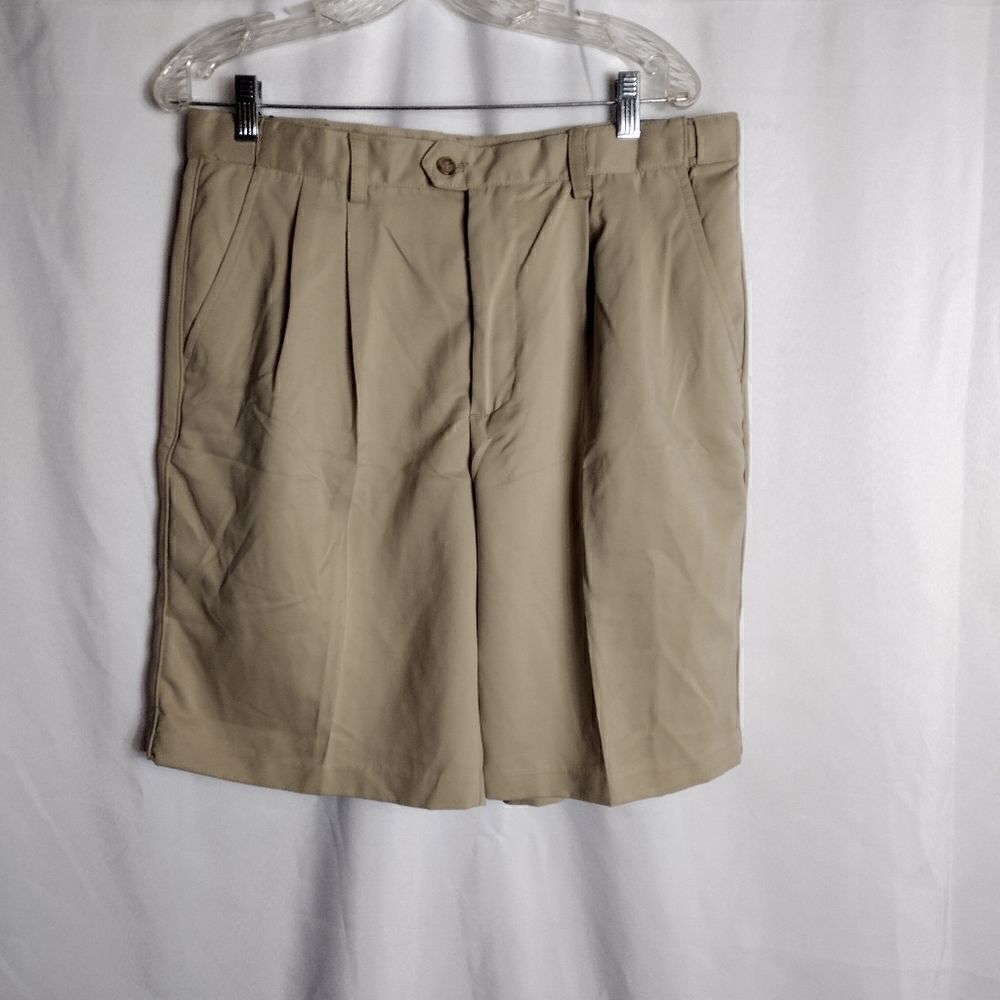Izod golf shorts 